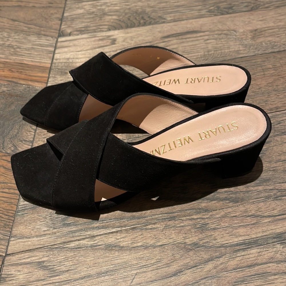 Black suede Stuart Weitzman Aletha cross over sandals size 7 - like new